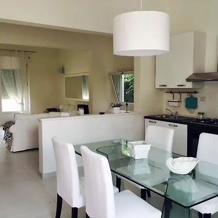 White Holiday home Torre Suda